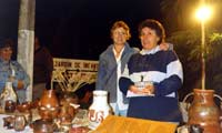 Aida y Estela en el stand de AIMA. Ceramica aborigen
